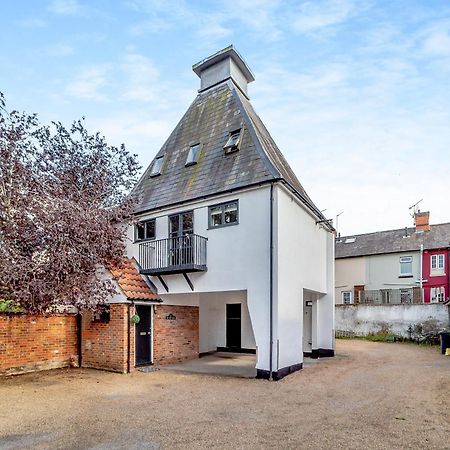 The Oast House Villa Saffron Walden Esterno foto